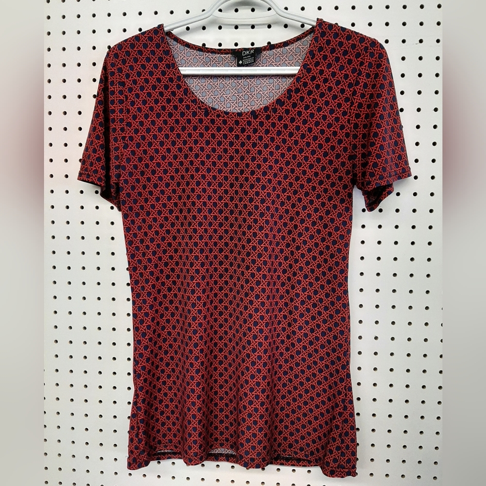 Ladies Top ~ Med